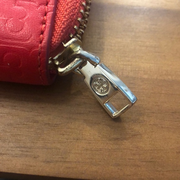 Tory Burch Embossed T Zip Coin Case in red - Picture 6 of 6